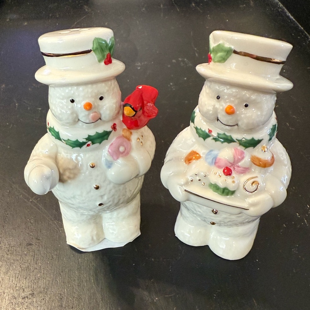 Lenox Holiday Snowman salt and pepper shakers with Red and Green Accents